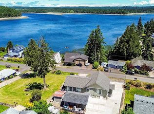 2207 Island Dr NW, Olympia, WA