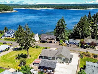 2207 ISLAND Drive NW, Olympia, WA, 98502