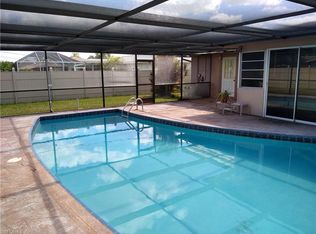 209 SE 44th St, Cape Coral, FL 33904