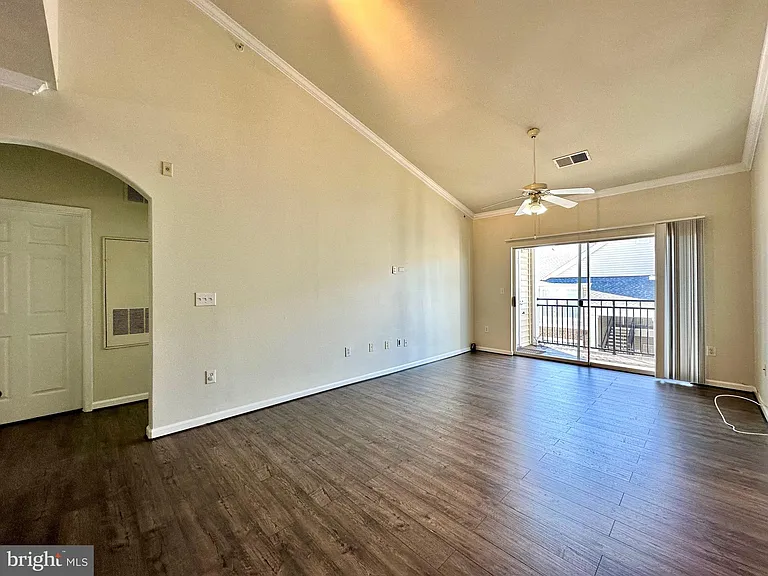 12925 Centre Park Cir #405 — Photo 17