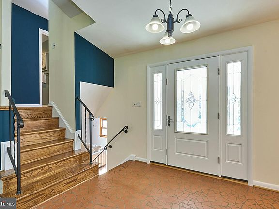 5th image of 4829 Dodson Dr