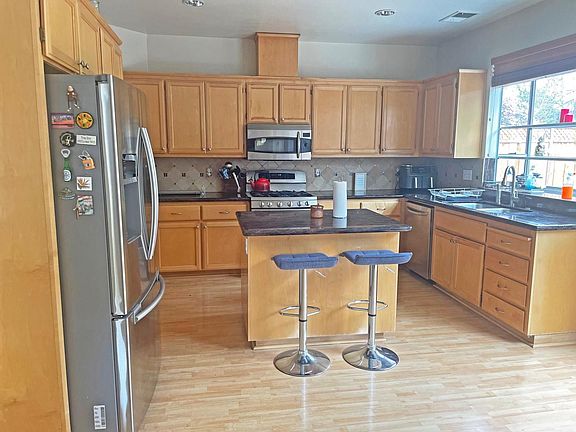4th image of 3339 Bel Mira Way