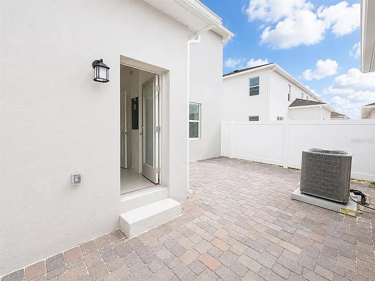 2156 Rider Rain Ln — Photo 24
