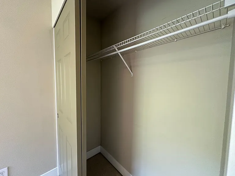 901 Gladstone St — Photo 22