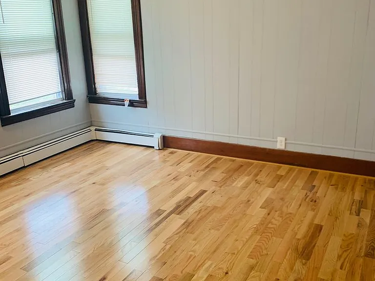 210 Blatchley — Photo 24