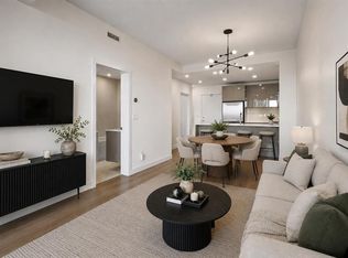 301 E 10th St NW #304, Calgary, AB T2N1V5