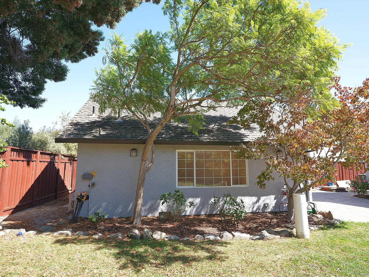 Studio, 500 sqft, $3,650 — Photo 3