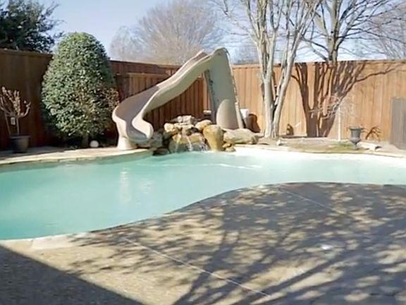 4th image of 8505 Chalton Dr