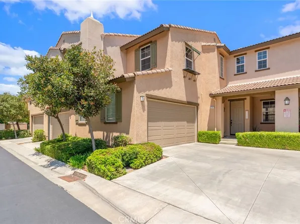 3381 Evening Mist Ln, Perris, CA 92571