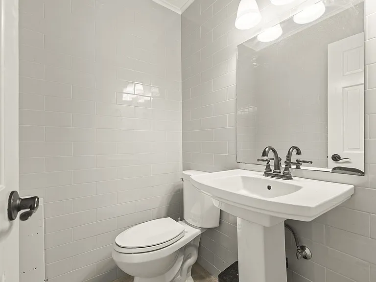 2825 E Inwood Ln — Photo 21