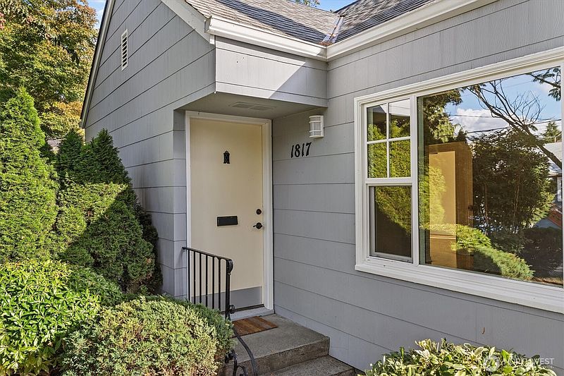 4th image of 1817 NW 77th Street