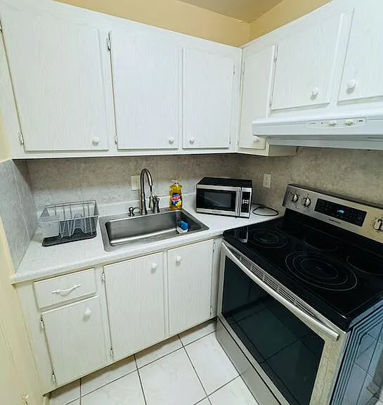 1851 NE 62nd St #507 — Photo 9
