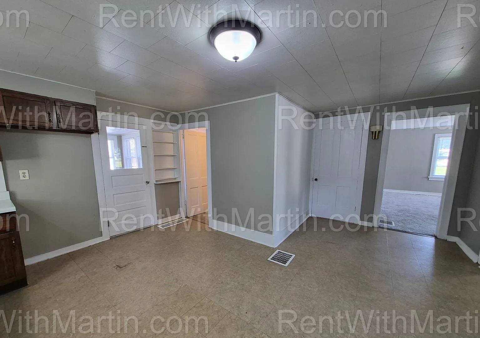 For Rent- 501 D Avenue, Grundy Center — Photo 3