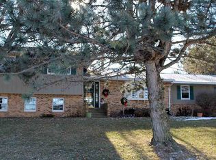 1201 Grant St, Denver, IA