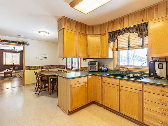 2nd image of 1859 Bobence Rd