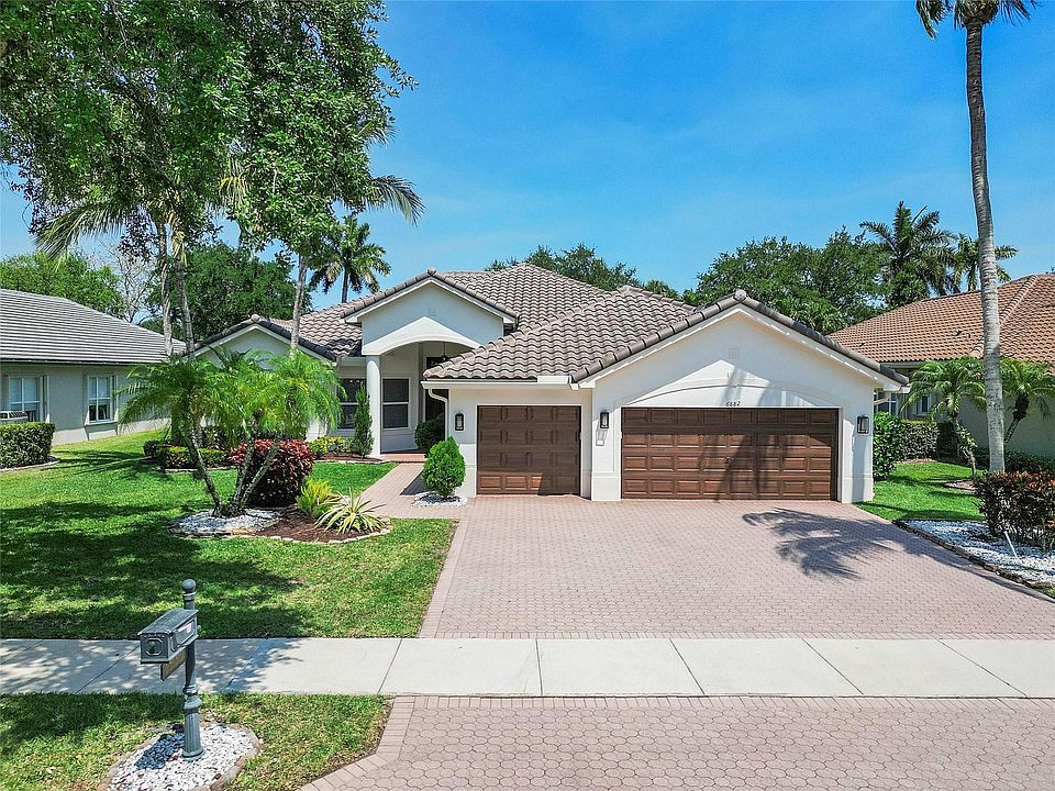 1st image of 6882 NW 108th Avenue