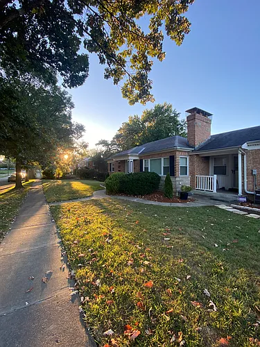 5622 Vogel Rd Photo 1