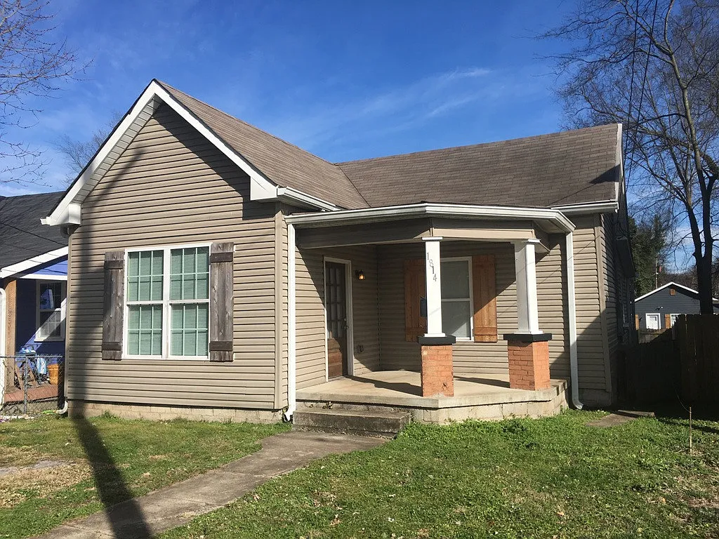North Nashville near Germantown — Photo 1