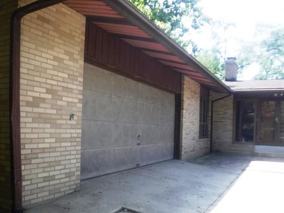 3rd image of 2751 Marlane Ct