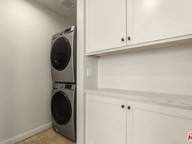 428 S Bedford Dr — Photo 19