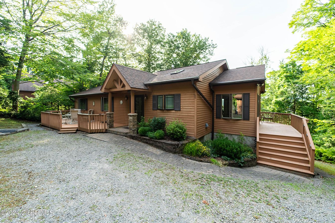 1st image of 537 S Shore Road