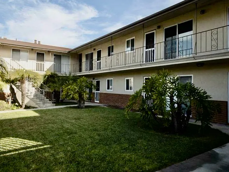 220 Alabama St #E — Photo 3