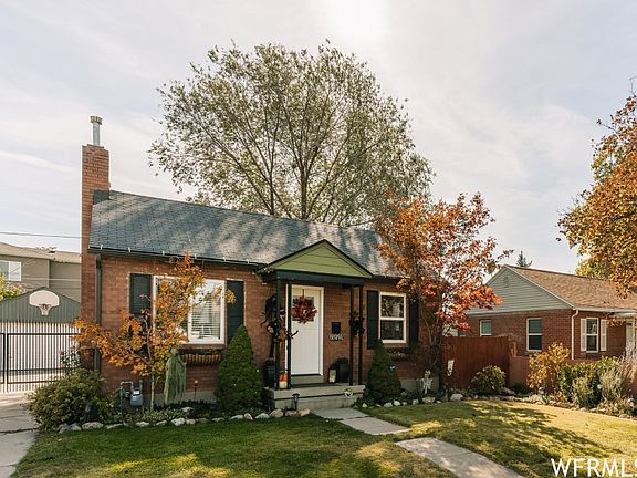 3rd image of 1148 E Lorraine Dr