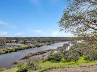 8892 Bluff Ln, Fair Oaks, CA 95628