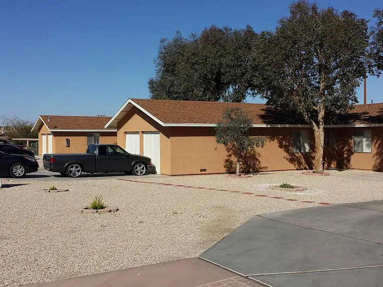 6321 Yucca Ave #E — Photo 11