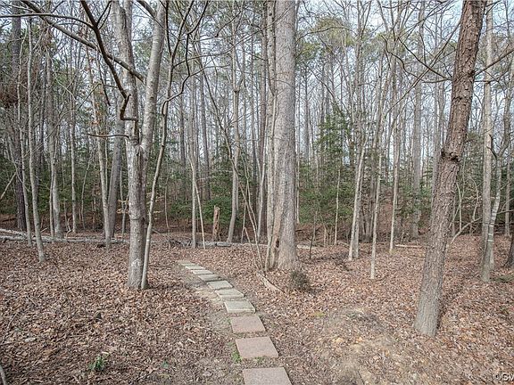 4th image of 8319 Sterling Cove Pl