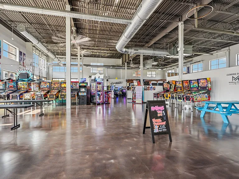 The Aviary at Middleton Market — Photo 42