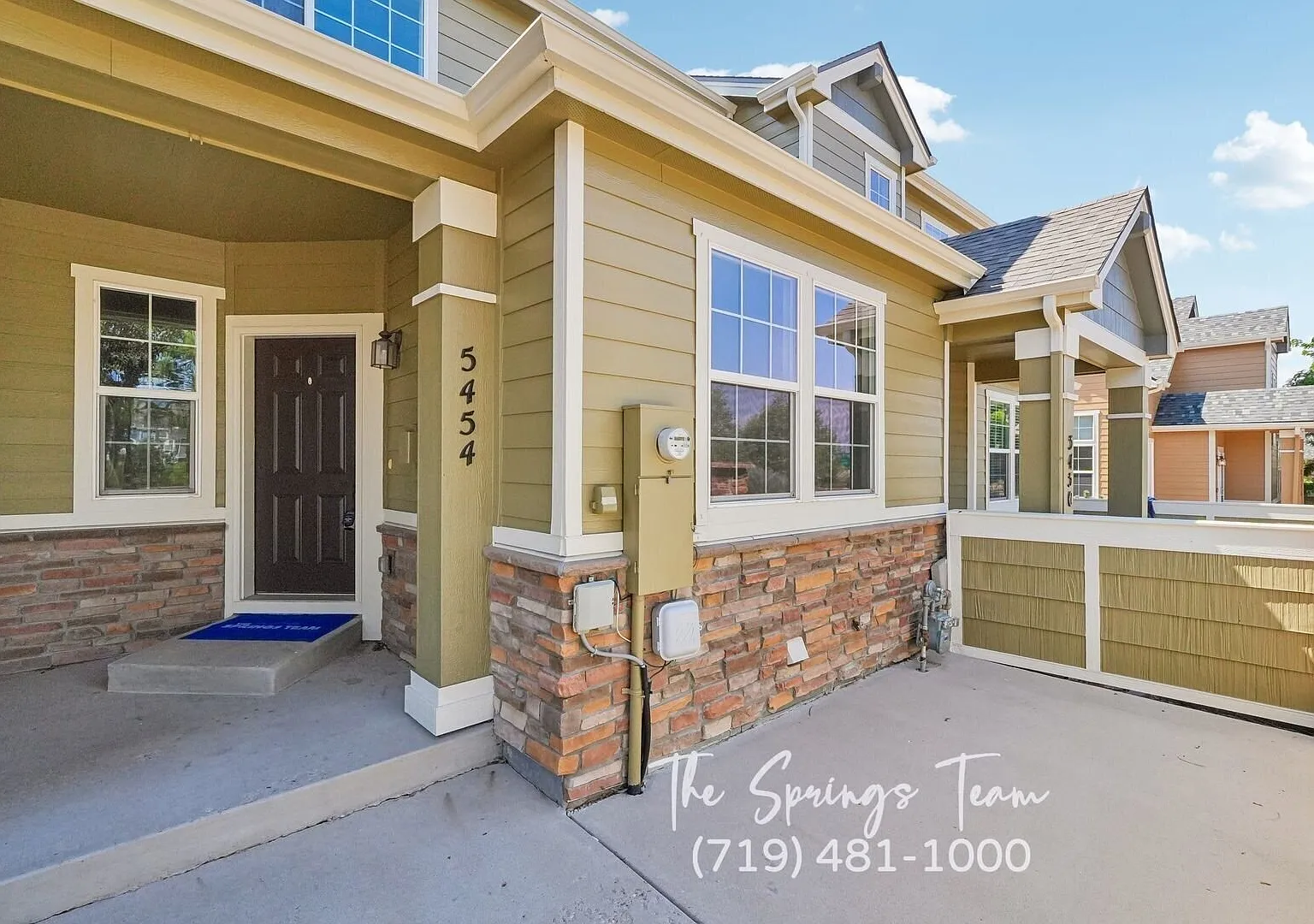 Beautifully Updated 2 Bd Townhome With Pikes Peak Views In Wolf Ranch! — Photo 3