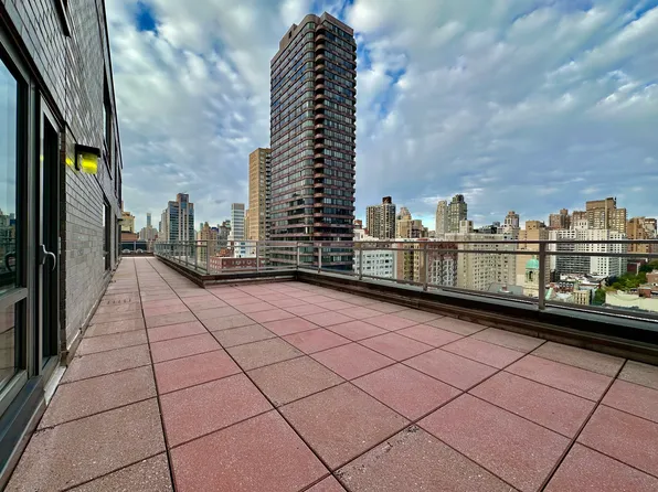 501 East 87th Street image 29 of 39