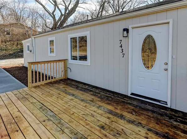 7437 Riverview Ave, Kansas City, KS 66112