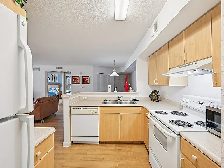 Treasure Cay Apartments — Photo 11