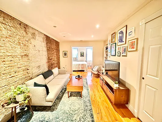 Rented by DALLAL | media 2