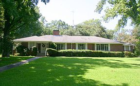 1st image of 600 Sylvan Dr