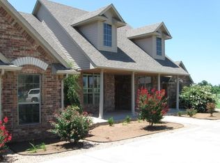 611 Juniper Ln, Tuttle, OK 73089