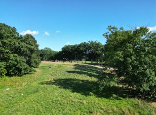 83 Holmes Rd, Winthrop, ME 04364