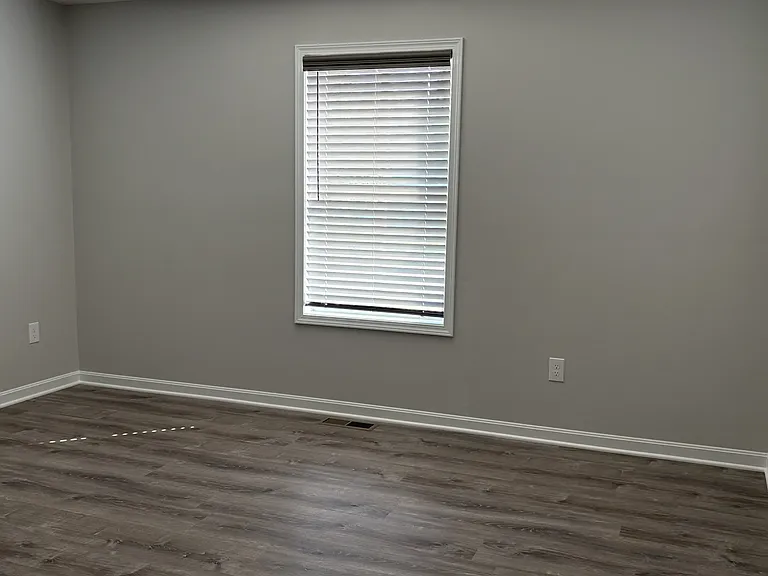 930 E Temple St #930 — Photo 6