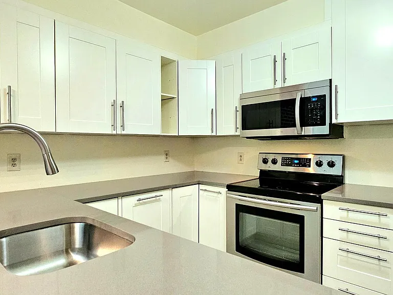 8729 Sheridan Farms Ct — Photo 11