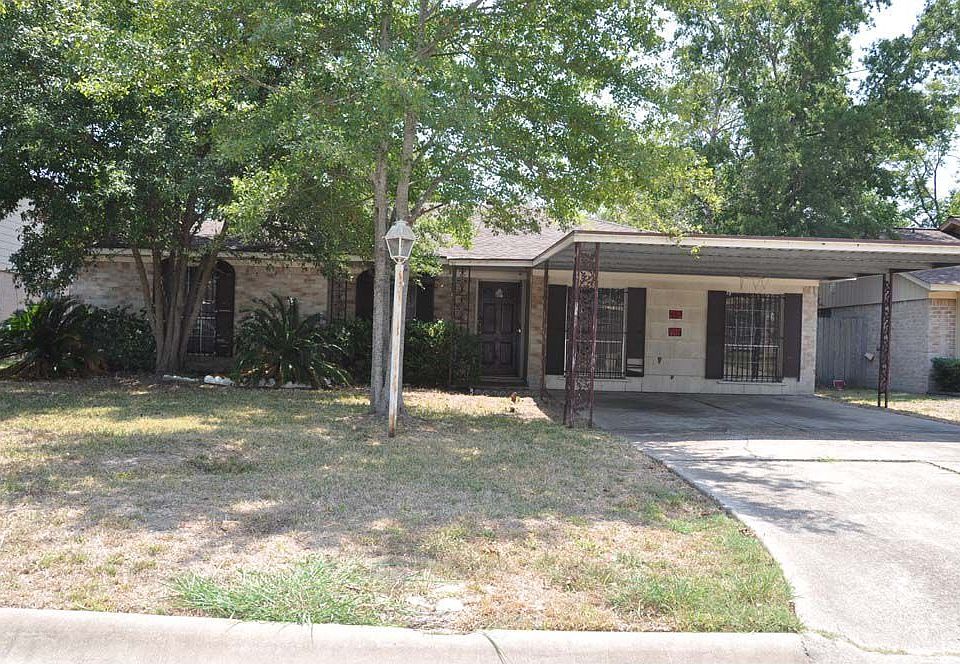 1st image of 607 Rockbrook Dr