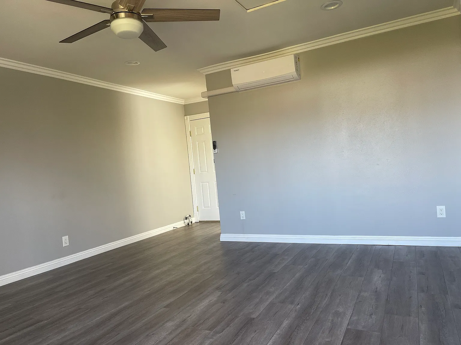 Studio, 400 sqft, $1,800 — Photo 3