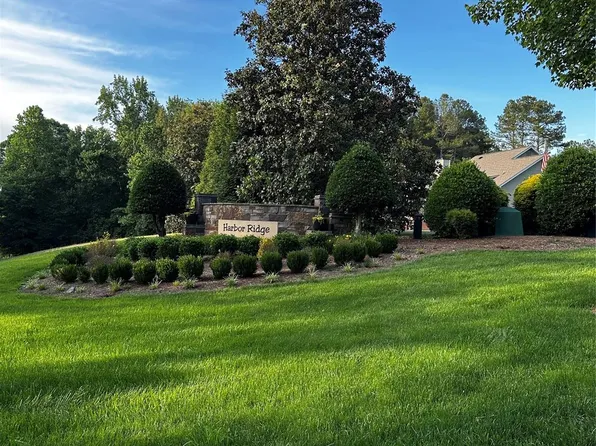 308 Harbor Watch Dr, Connelly Springs, NC 28612