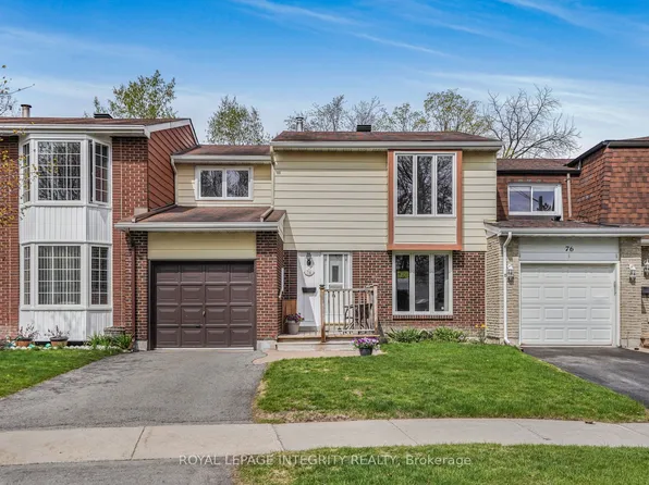 74 Valewood Cres, Ottawa, ON K1B 4E8