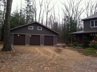 33 Birch Ln, Northampton, MA 01062