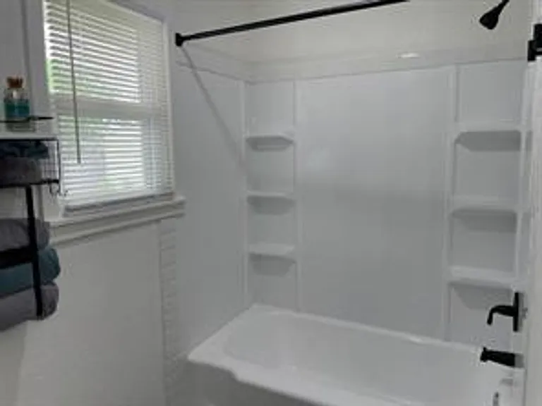 1460 Glenhaven Dr — Photo 12