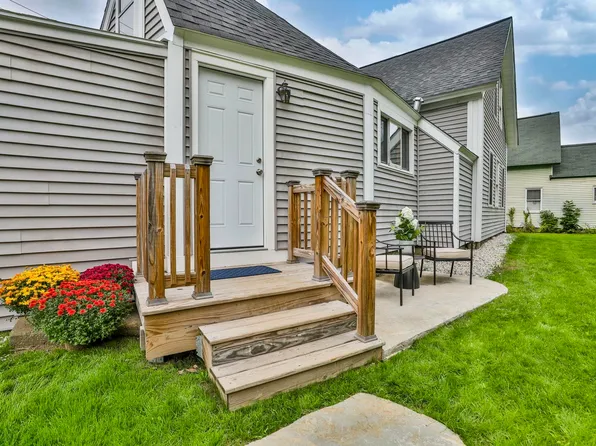 64 Island Street, Wilton, NH 03086