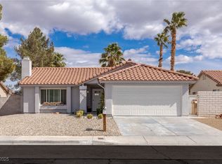 8198 Palmada Dr, Las Vegas, NV 89123