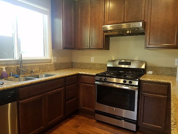 4th image of 315 Brightview Dr